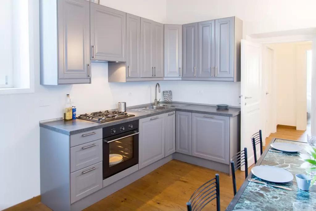Elegant Apartment Near The Vatican And Piazza Navona Rome Exterior photo